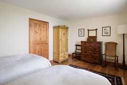 Old-House-north-interior-bedroom2-600X400