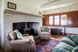 Old-Light-lower-interior-sittingroom2-600x400