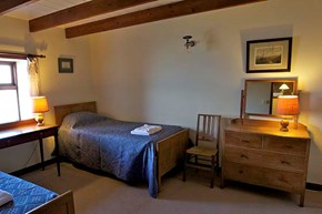 lundy-littlestjohn-interior-bedroom-600x400