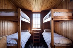 Tibbetts-interior-bedroom-600x400