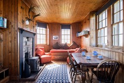 Tibbetts-interior-sittingrooom-600x400