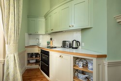 Luttrells Tower kitchen 1200x800