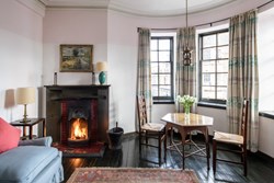 Mackintosh Building living room 1200x800
