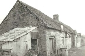 Maesyronen-history-sideview-600x400