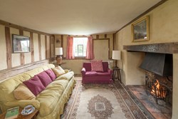 ManorFarm-interior-sittingroom-600x400