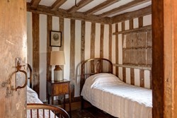 ManorFarm-interior-twinbedroom-600x400