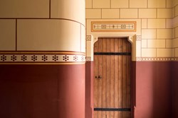 Mayor's Parlour hallway 1200x800
