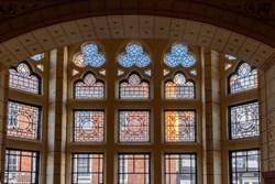 Mayor's Parlour Maison Dieu window 1200x800. Credit Andy Aitchison_Maison Dieu