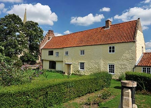 MethwoldOldVicarage-exterior-main-450x321