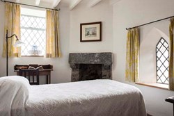 monktonoldhall-interior-singlebedroom-600x400