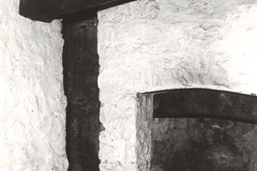 MonktonOldHall-restoration-1980fireplace-600x400