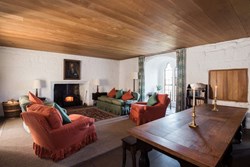 Morpeth Castle interior dining1200x800