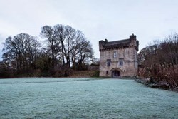 MorpethCastle-exterior-frozenexterior-600x400