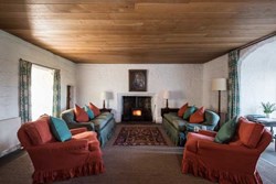 morpethcastle-interior-livingroom-600x400