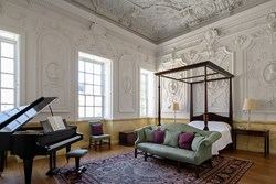 musicroom-interior-bedroom2-600x400