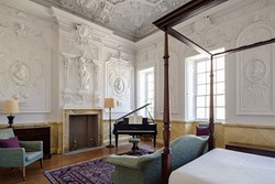 musicroom-interior-bedroom3-600x400