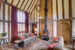newinn-interior-livingroom-600x400