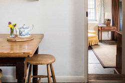 northstreet-interior-tableandlivingroom-600x400