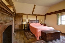 Obriss Farm internal double bed 1200x800