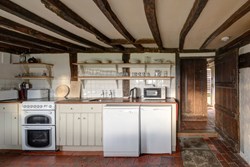 Obriss Farm internal kitchen 1200x800