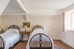 Old Parsonage int attic twin1200x800
