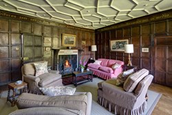 TheOldParsonage-interior-sittingroom-600x400