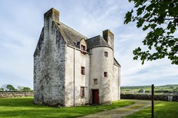 Old Place of Monreith ext front 1200x800