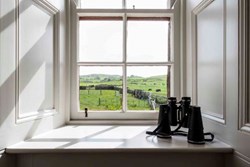 Oldplaceofmonreith-interior-window-600x400