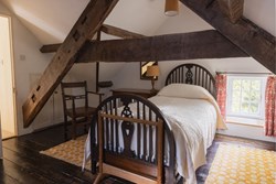 Paxton's Tower Lodge single bed_smooth edit 1200x800