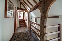 Peake's House landing 2 1200x800