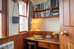 Peters Tower desk 1200x800