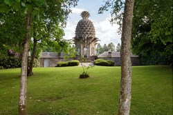 The Pineapple ext rear with trees 1200x800