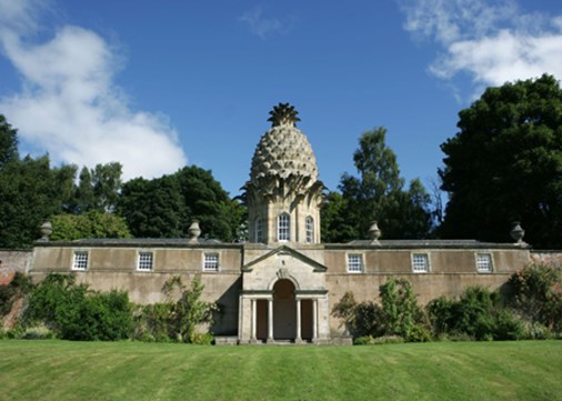 ThePineapple-exterior-gardenfront-450x321-
