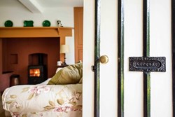 poultry cottage door 1200x800