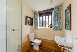 priests house shower room 1200x800