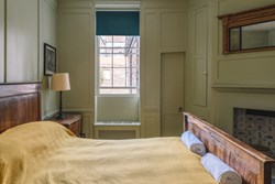 Princelet Street double bed 1200x800