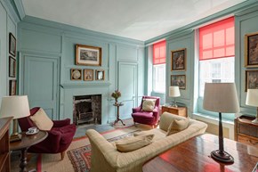 PrinceletStreet-interior-sittingroomfireplace-600x400
