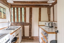 Purton Green int kitchen 1200x800