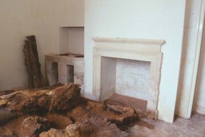 Robinhoodshut-restoration-guttedinterior-600x400