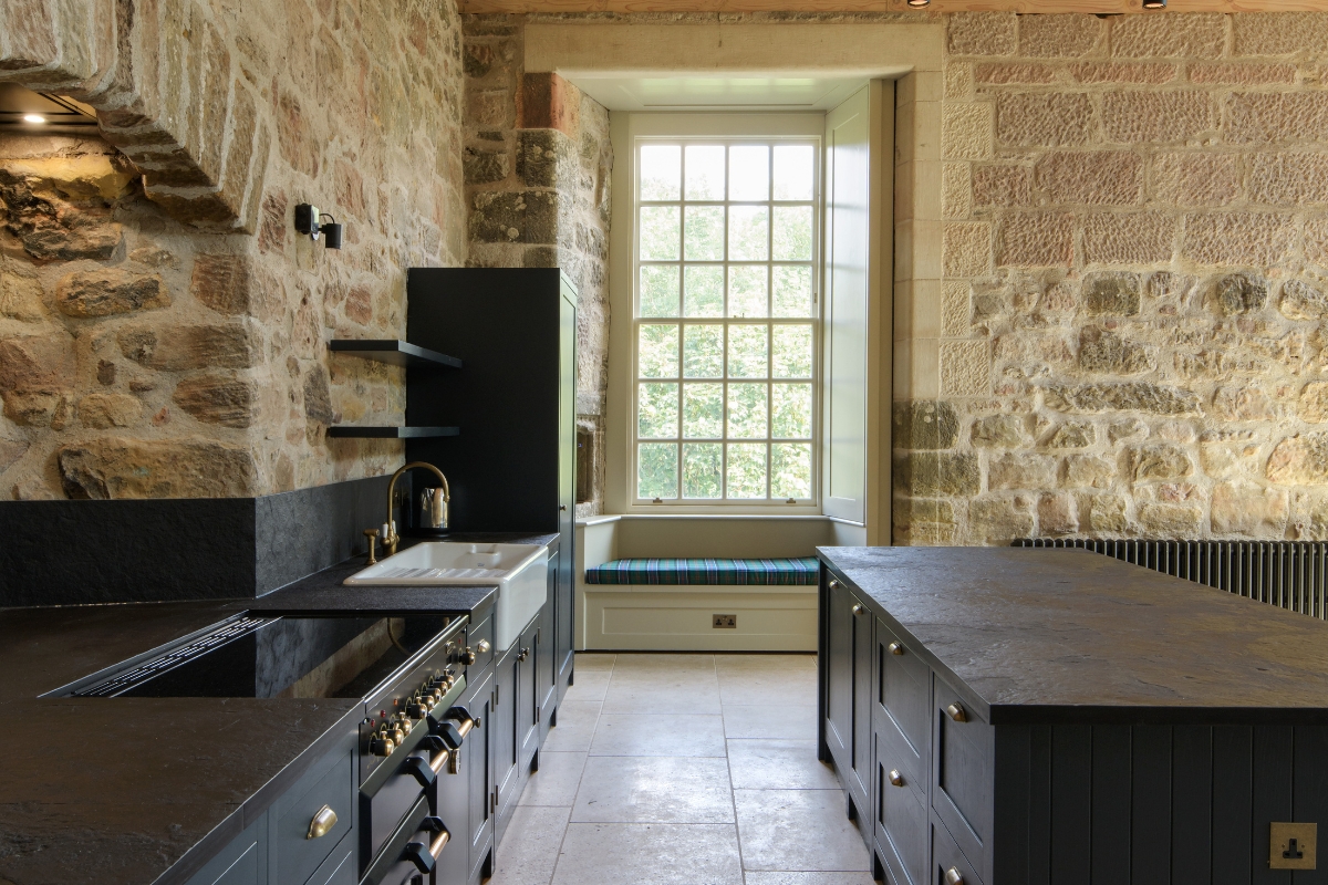 rosslyn-castle-kitchen