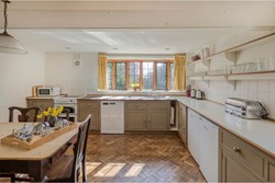 Sackville House int kitchen 1200x800