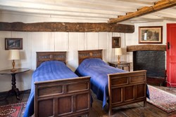 Sackville House int twin bedroom 21200x800
