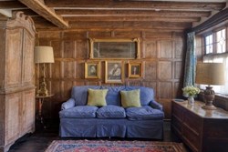 Sackville-House-Int-Living-Room-Towards-Portraits-600x400