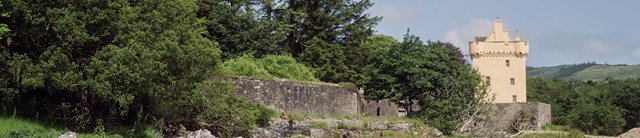 Saddell Castle hero 3200x690