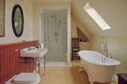 Saddell castle internal attic bathroom 1200x800