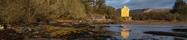 Saddell Castle hero 3200x690