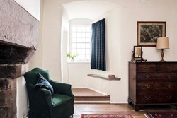 SaddellCastle-interior-chair-600x400