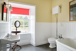 Saddell House internal bathroom 1200x800