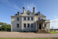saddellhouse-exterior-carousel-600x400