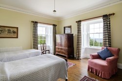 saddellhouse-interior-bedroom4-carousel-600x400